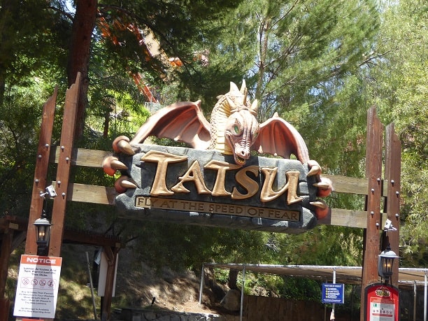 top 10 attrazioni migliori al mondo Tatsu al Six Flags Magic Mountain